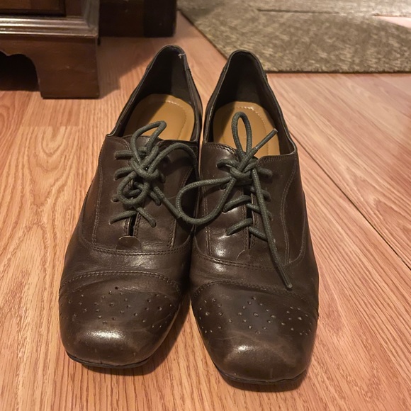 Vintage Easy Spirit laced Oxford heels - Picture 2 of 7